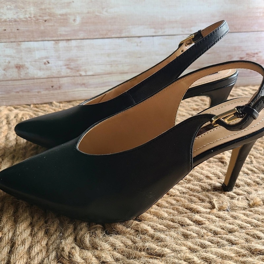 TAHARI | BLACK POINTED SLINGBACK HEELS - Picture 3 of 7